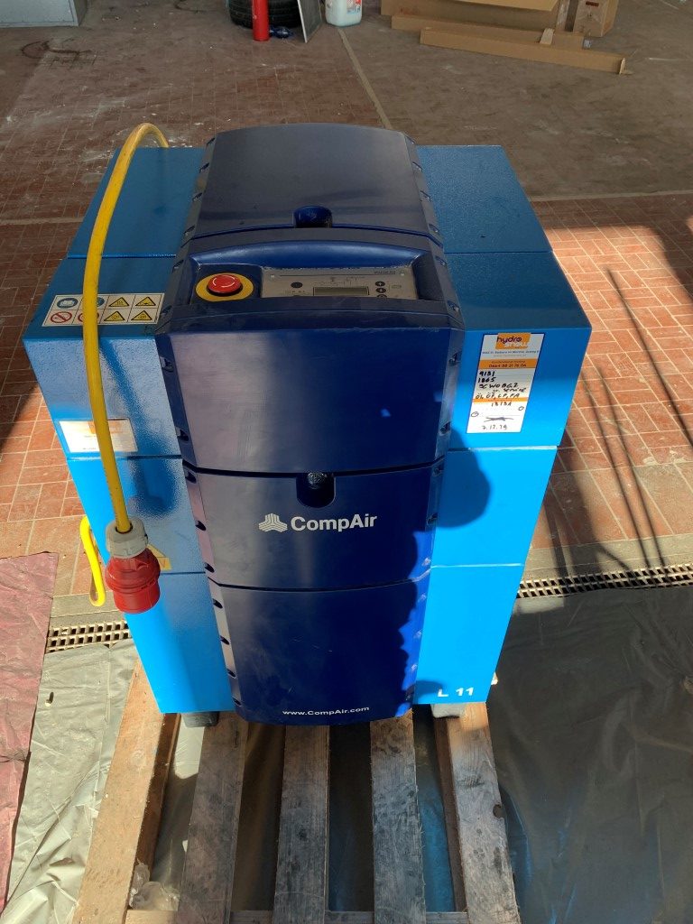 Mehr über den Artikel erfahren CompAir Kompressor