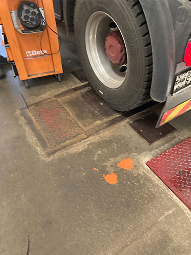 Mehr über den Artikel erfahren 2 x Maha Bremsenprüfstand LKW Type IW7/2E