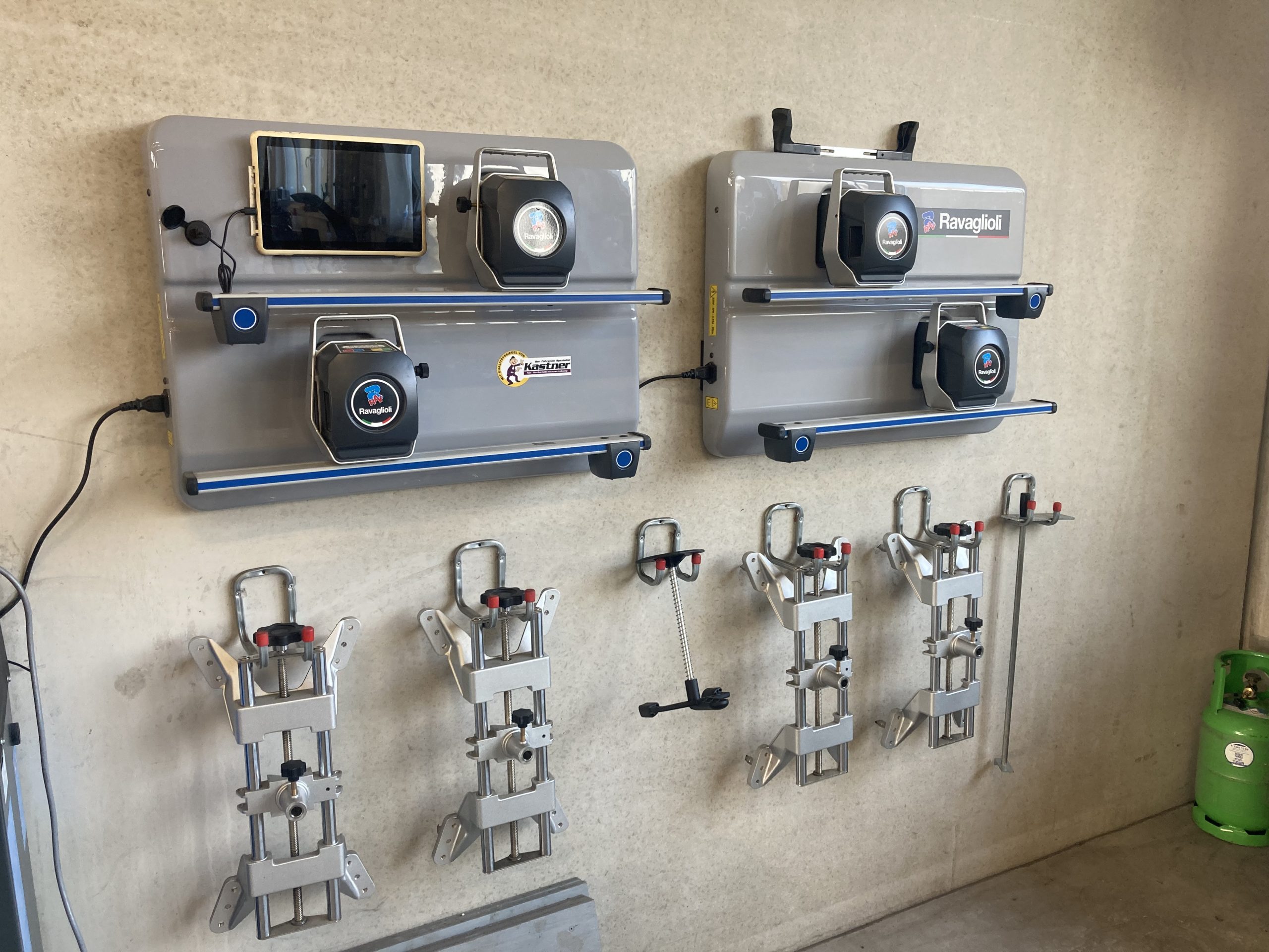 Mehr über den Artikel erfahren Ravaglioli CCD Achsmessgerät Tablet gesteuert