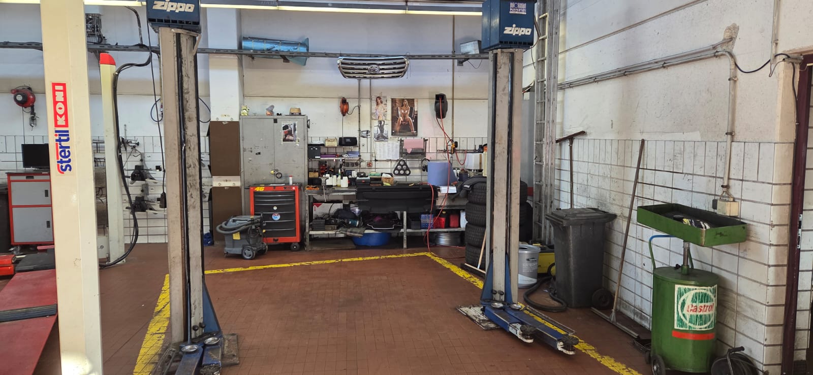 Mehr über den Artikel erfahren 2 Säulenhebebühne mechanisch