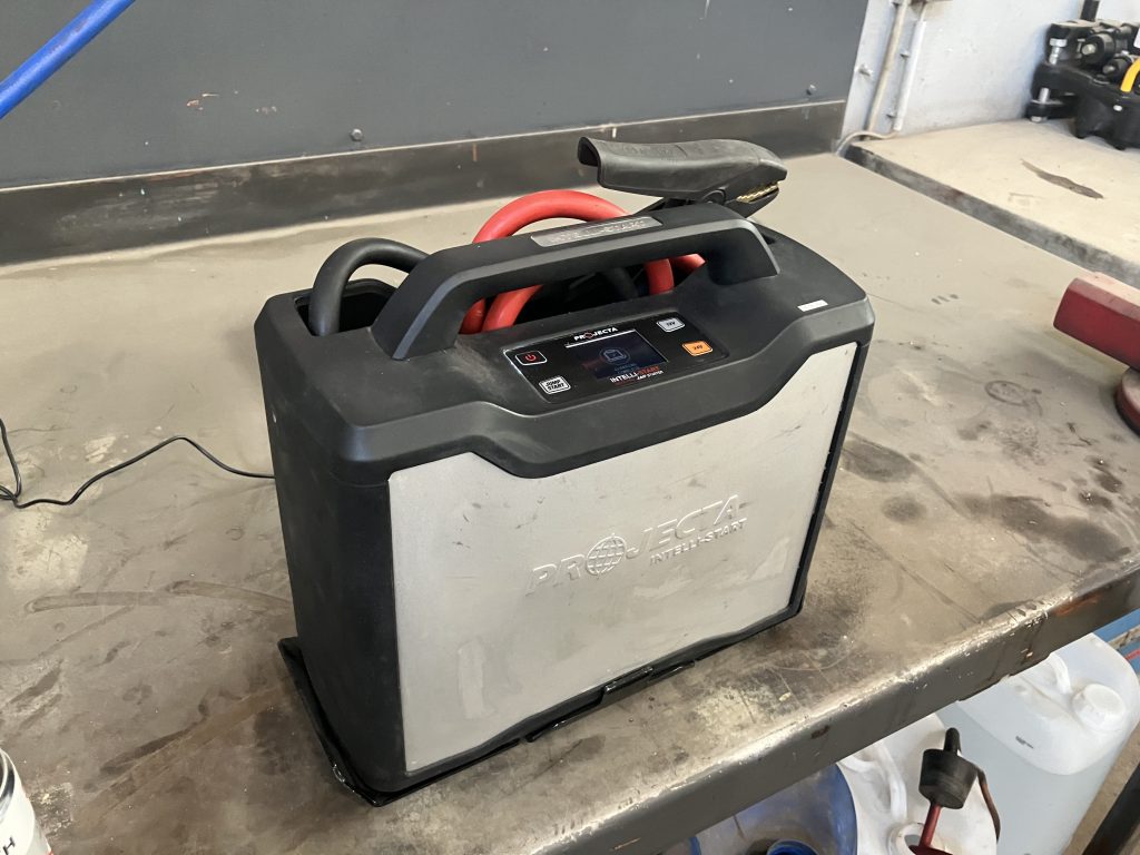 Auto Kastner Startbooster 12/24 V – mit patentierter RRT-Technologie