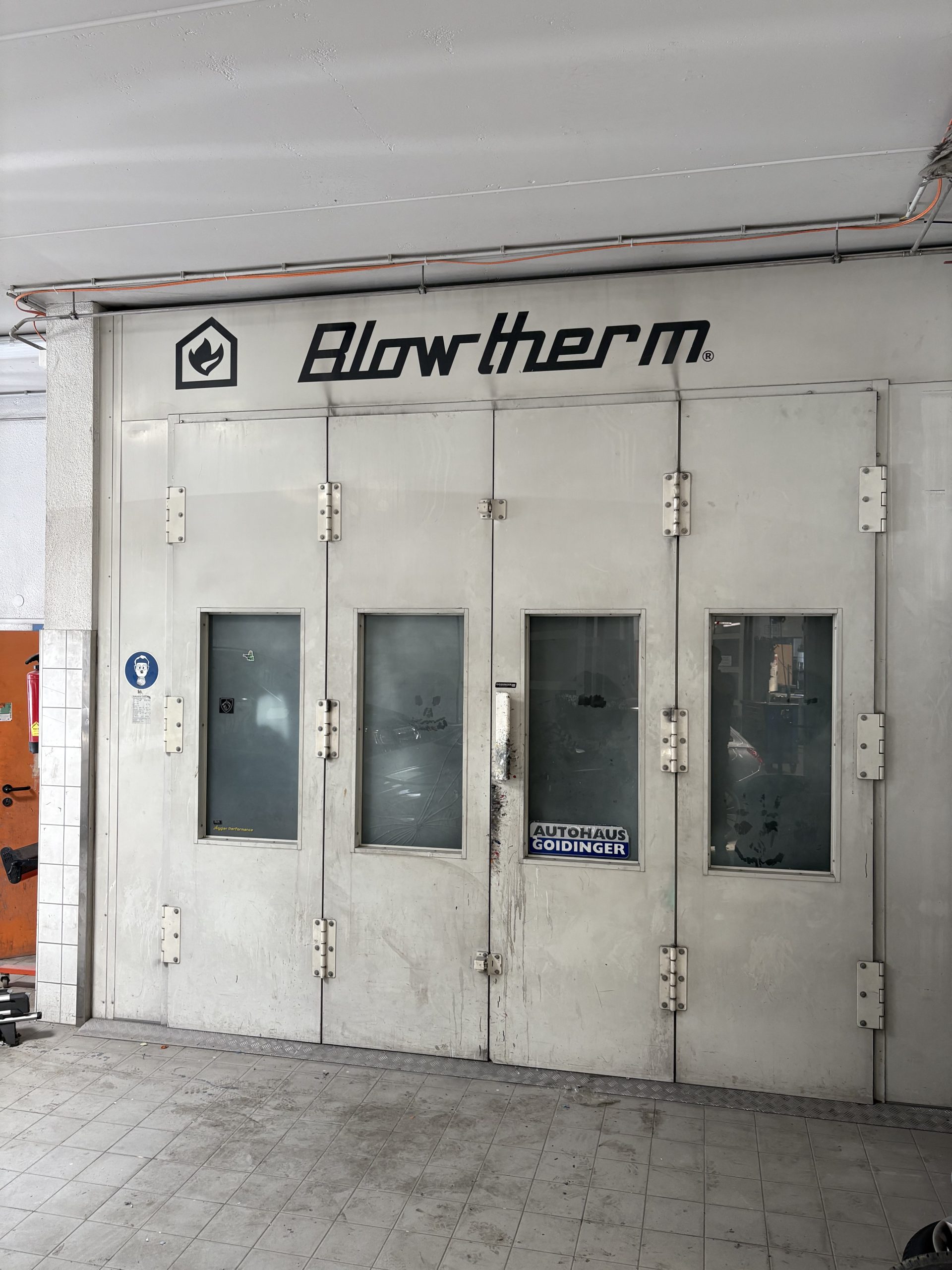 Mehr über den Artikel erfahren Blowtherm Lackierkabine