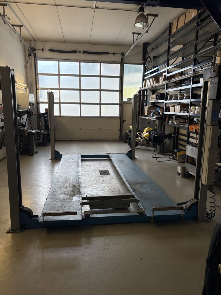 Auto Kastner Ravaglioli 4 Säulenhebebühne