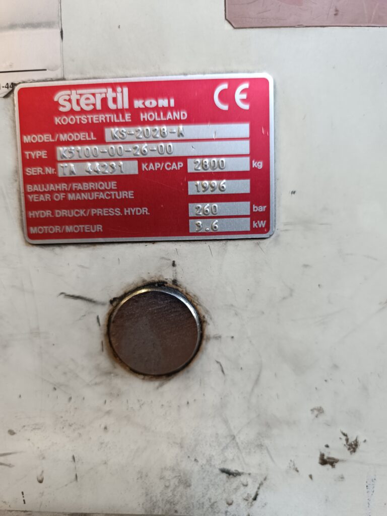 Auto Kastner Gerätenbörse - Säulenhebebühne